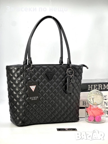 Guess Дамска Чанта Шанел - Налични Различни Цветове Код SK327, снимка 9 - Чанти - 52599206