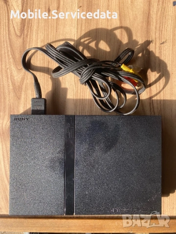 Sony PlayStation 2 + 2 контролера + кабели