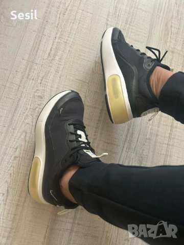 Оригинални маратонки Найк, снимка 4 - Маратонки - 53686104