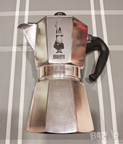 Кафеварка Bialetti Moka Express за 6 чаши (270 мл)