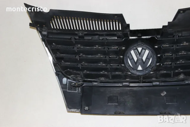 Предна решетка VW Passat B6 (2005-2011г.) 3C0853651F предна емблема отвори за парктроник, снимка 9 - Части - 55767183