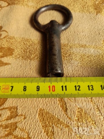 Стар ключ, снимка 8 - Антикварни и старинни предмети - 42559475