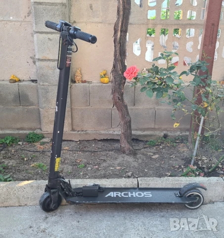 Електрическа тротинетка ARCHOS със зарядно във много добро състояние