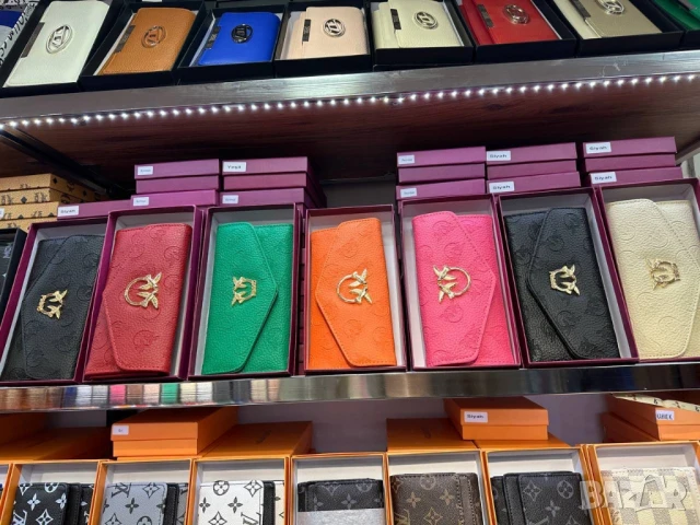 портмонета в кутия pinko the tote bag marc jacobs valentino garavani ysl saint laurent , снимка 12 - Портфейли, портмонета - 50694234