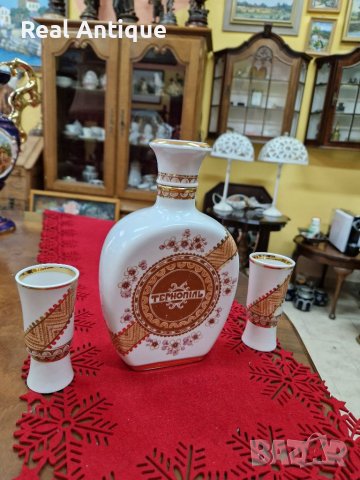 Превъзходен рядък антикварен руски порцеланов комплект бутилка с 2 чашки, снимка 5 - Антикварни и старинни предмети - 41771521