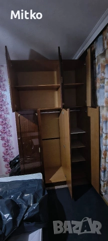 Трикрилен гардероб , снимка 2 - Гардероби - 53419797