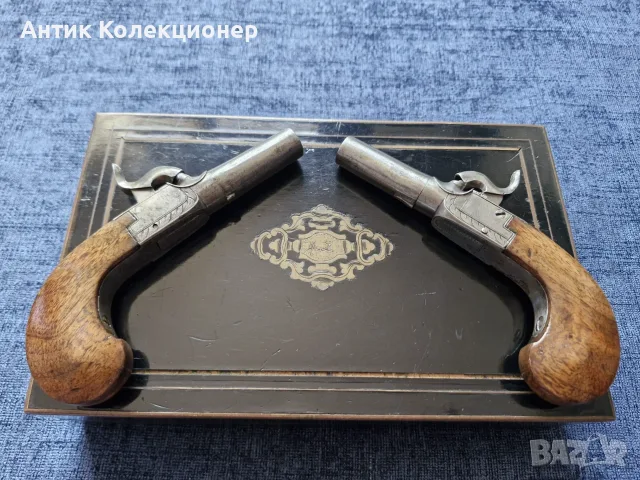 Комплект чифт капсулни джобни пистолети, около 1840–1850 г., снимка 2 - Антикварни и старинни предмети - 55730213