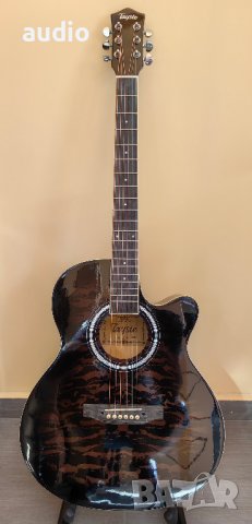 Акустична китара, снимка 1 - Китари - 44211355