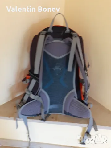 Раница- Deuter-Futura22., снимка 2 - Спортна екипировка - 50304810
