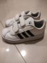 Сникърси Adidas за момченце, снимка 1 - Детски маратонки - 40096600