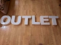Светещ надпис, реклама OUTLET, снимка 1