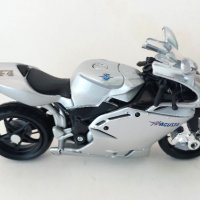 Bburago MV Agusta F4 - Мащаб 1:18, снимка 4 - Колекции - 42774582