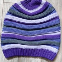 Лилава плетена шапка, снимка 3 - Шапки - 41861551