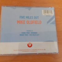 Mike Oldfield – Five Miles Out 1982, снимка 3 - CD дискове - 39596960