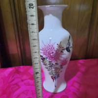 Много красива и голяма ваза с птица и розови цветя - от фин и лек порцелан. Маркирана. Внос от Дания, снимка 5 - Вази - 36184044