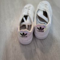 модерни кецове Adidas Superstar с розово или черно, снимка 4 - Дамски ежедневни обувки - 41308782