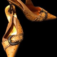 обувки естествена кожа на средно висок ток, сабо естествена кожа номер 40, снимка 1 - Дамски обувки на ток - 44176473