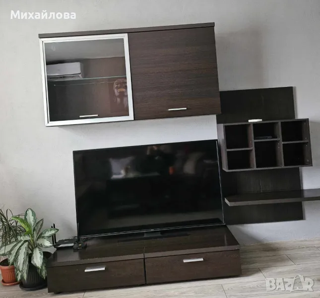 Продавам секция , снимка 1