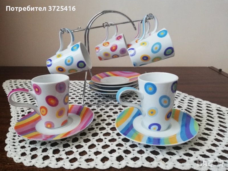 Атрактивен сервиз за кафе със стойка от 6 броя чаши и чинийки, снимка 1