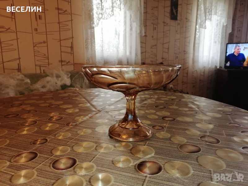 Продавам стъклена фруктиера., снимка 1