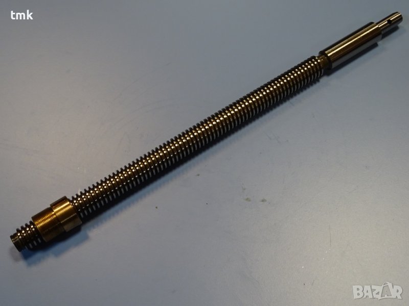 Винт с гайка за фреза Deckel L-530 ф26, снимка 1