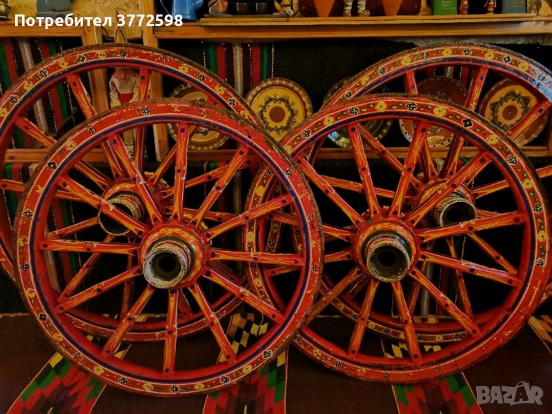 Рисувани колела от каруца , снимка 1