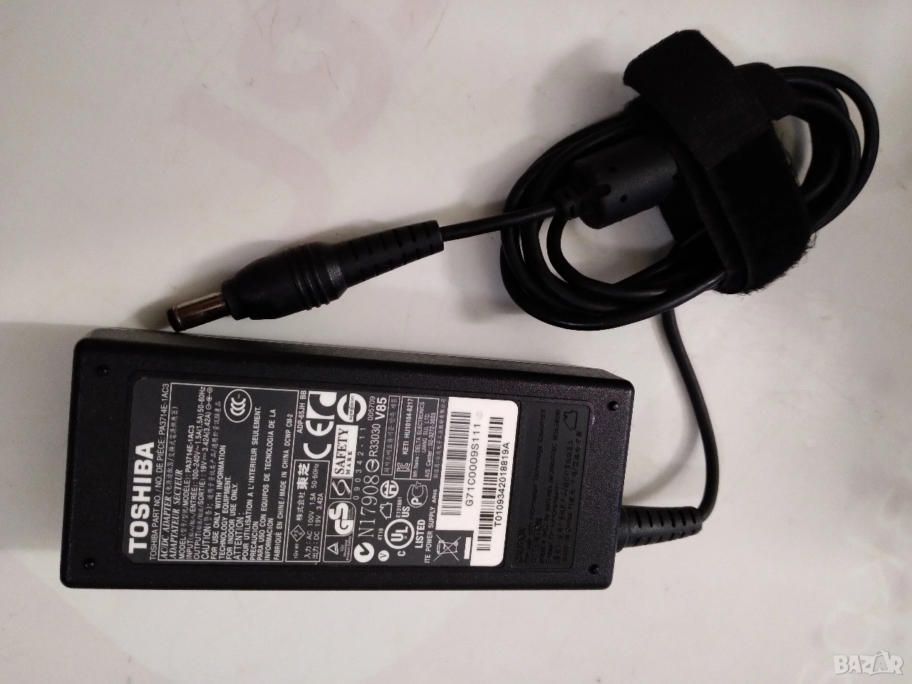 Оригинално зарядно за лаптоп TOSHIBA, снимка 1