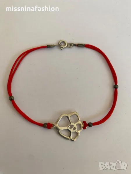 Сребърна гривна с червен конец, снимка 1
