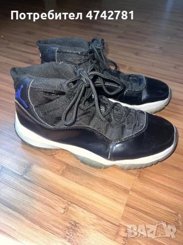 Jordan 11 черни маратонки, снимка 2 - Маратонки - 53538699