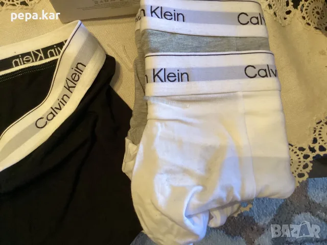 Calvin Klein  Нови в кутия боксерки М размер, снимка 3 - Бельо - 56152635