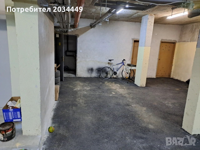 Споделено паркомясто за мотори в Банишора