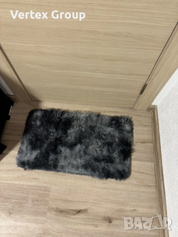 Пухен килим, снимка 2 - Килими - 53163402