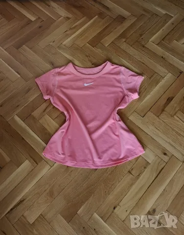 Оригинални дамски тениски размер M-L , снимка 10 - Тениски - 50175199