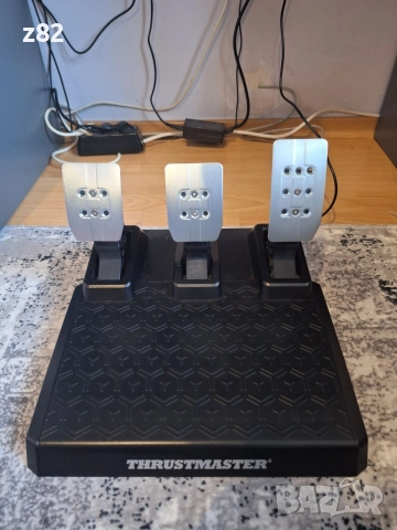 Волан Thrustmaster T248R + скоростен лост TH8S, снимка 4 - Джойстици и геймпадове - 52927565