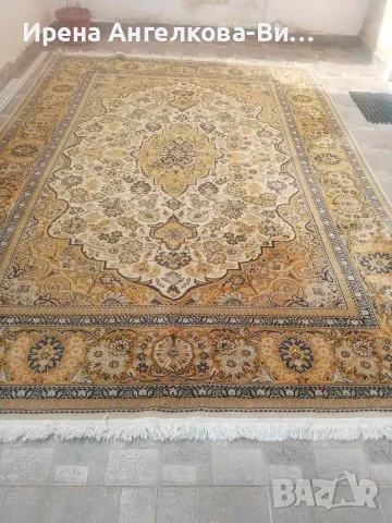 Персийски килим от камилска вълна, снимка 2 - Килими - 56041350
