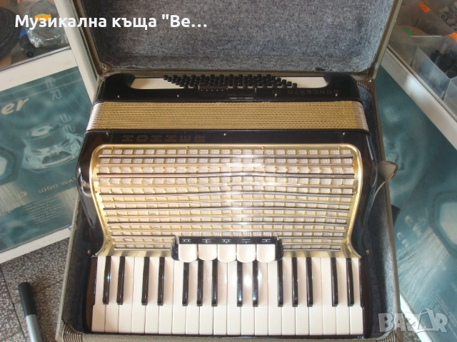 Акордеон Hohner Concerto III 72 баса