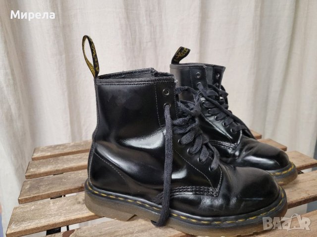Dr Martens черни кубинки 8 дупки- 40 номер, снимка 17 - Дамски боти - 39600149