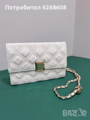 Кожена чанта-бежов цвят