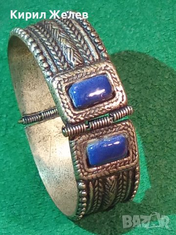 СТАРА БРОНЗОВА ВЪЗРОЖДЕНСКА ГРИВНА с ЩИФТ и СИНЯ КЕРАМИКА ОРНАМЕНТИРАНА 9839, снимка 2 - Антикварни и старинни предмети - 31720572