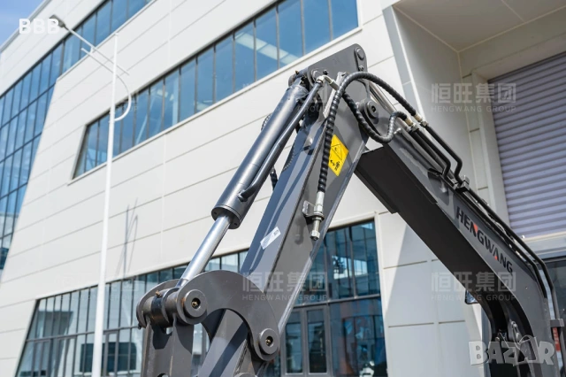 Продавам багер Hengwang HW 35, снимка 9 - Индустриална техника - 53217189