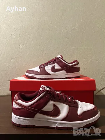 Оригинални Nike Dunk Low – бяло / бордо 43/27.5см, снимка 2 - Маратонки - 56276140