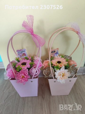 Кошнички с цветя, снимка 3 - Изкуствени цветя - 51584224