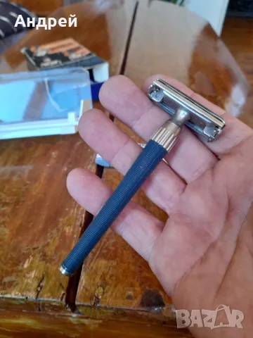 Стара самобръсначка Gillette Super Slimtwist, снимка 5 - Други ценни предмети - 47971059