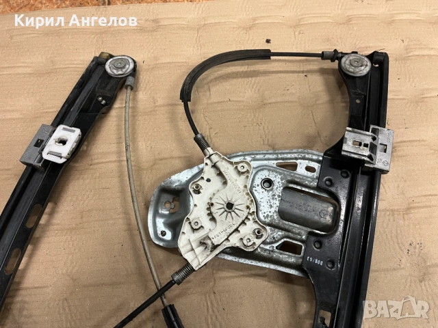 Преден ляв ел.механизъм на стъклото за Mercedes C-class W203, снимка 5 - Части - 53607826