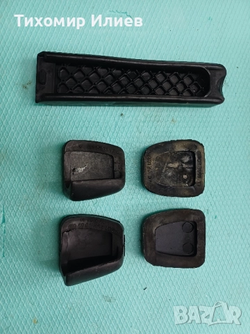 Гумички за педали на Мерцедес 190, снимка 2 - Части - 52189025