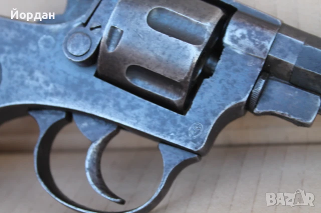 Италиански револвер , снимка 4 - Антикварни и старинни предмети - 50798764