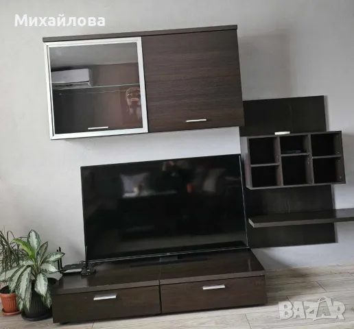 Продавам секция 