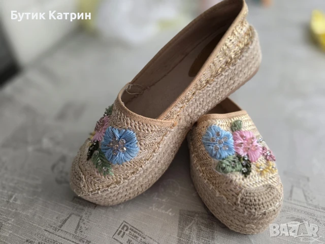 Дамски еспадрили 