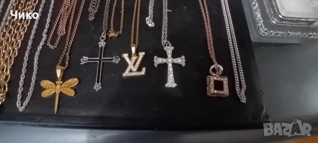 10бр позлатени женски колиета и кутия за бижута, снимка 3 - Антикварни и старинни предмети - 52225854