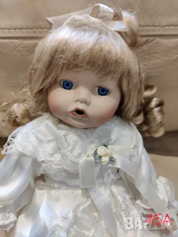 Порцеланова кукла , снимка 1